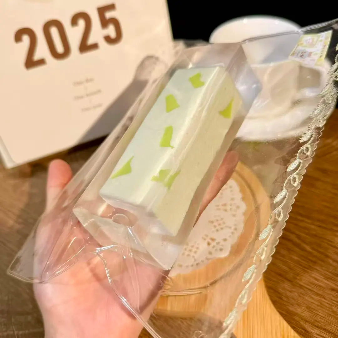 Jelly Bar Taba Squishy — Green Grape detail 3