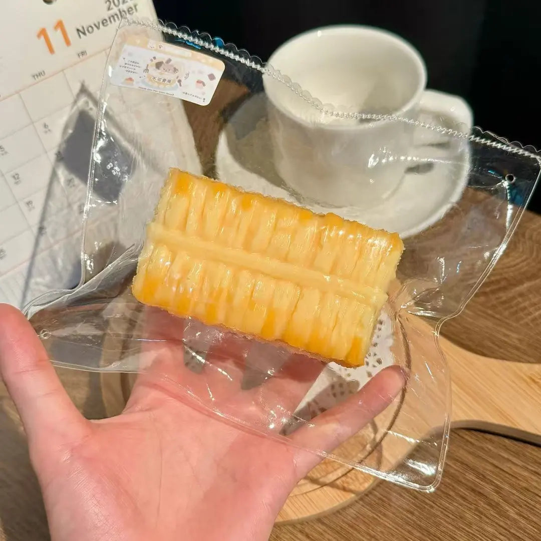 Pineapple Toast Taba Squishy detail 2