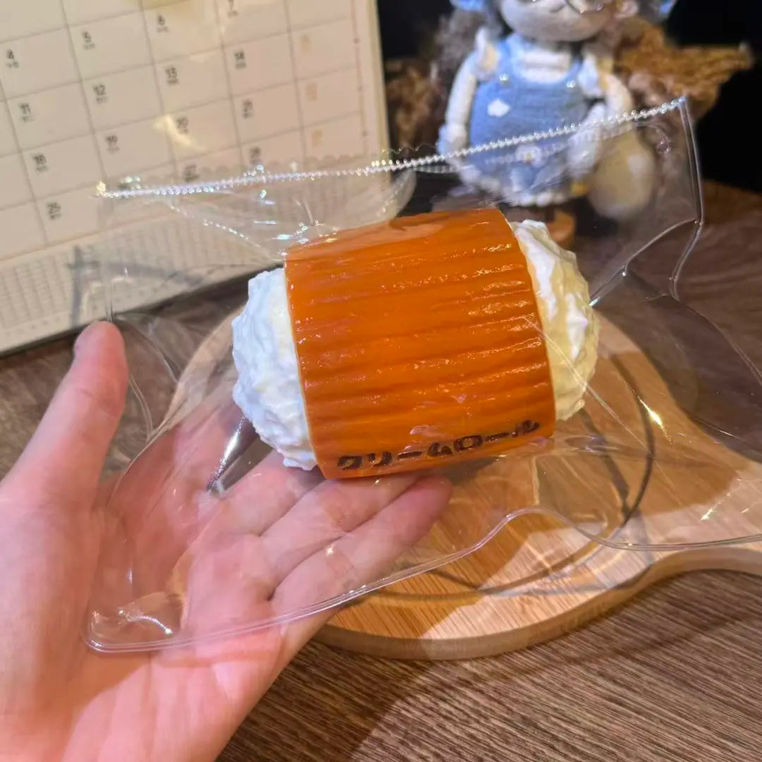 Cream Roll Taba Squishy — One Style detail 2