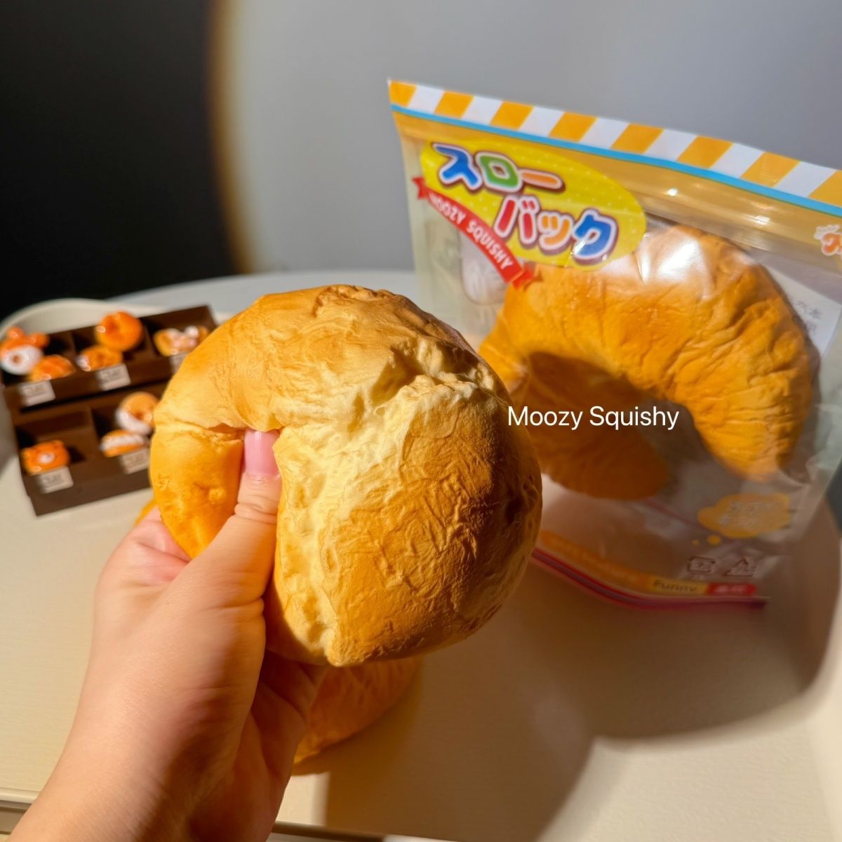 Croissant Squishy — supplier original 3
