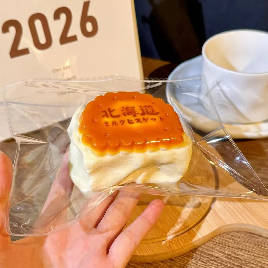 Hokkaido Cream Cookie Taba Squishy — One Style detail 3