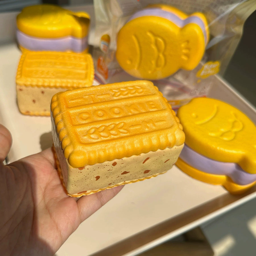 Thick Butter Cookie Squishy — product photograph