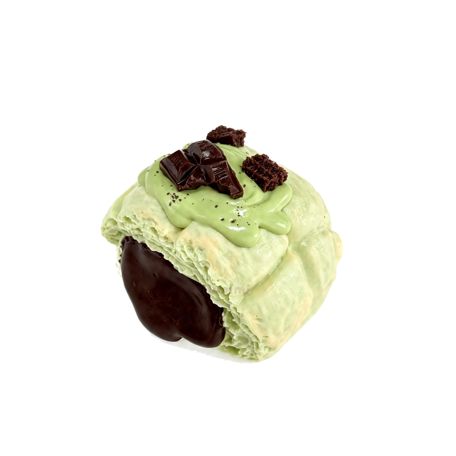 Matcha Choco Lava Bun product view 1 - Plumimi