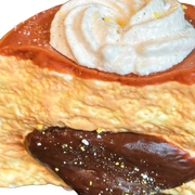 Cream Cheese Chocolate Lava Bun product view 3 - Plumimi