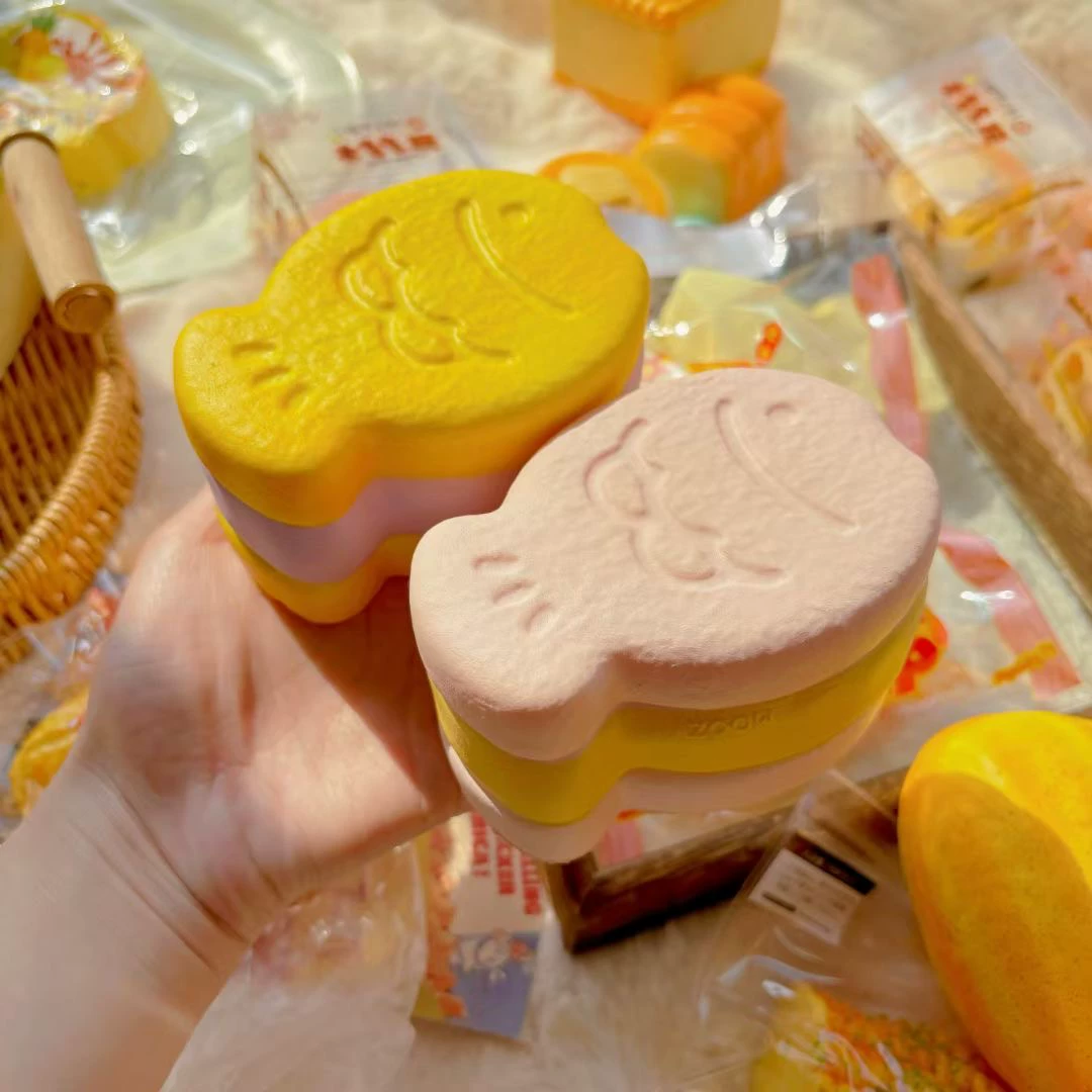 Strawberry Taiyaki — product view 4