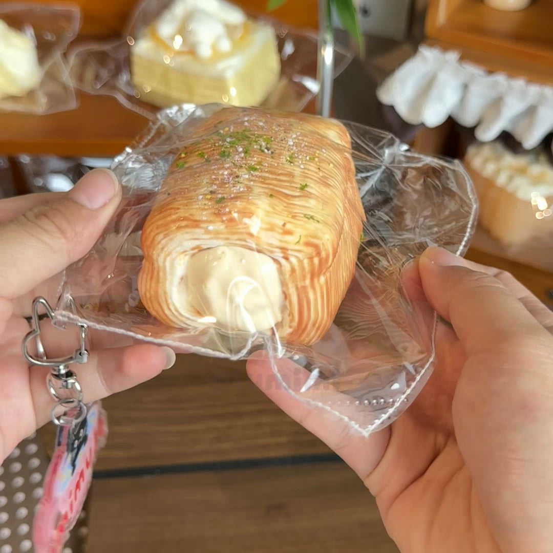 Savory Scallion Lava Roll product video - Plumimi
